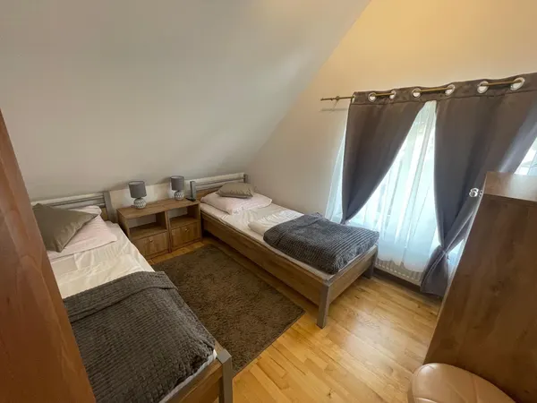 Pokój 301, zdjęcie 2