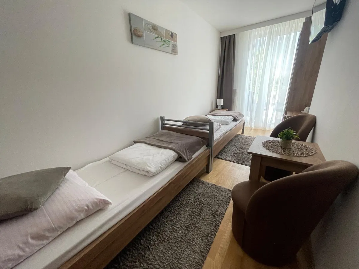 Pokój 305, zdjęcie 1
